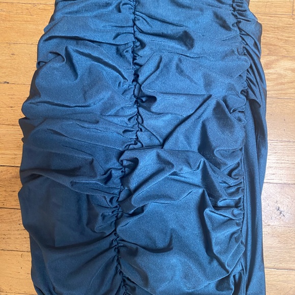 Hours size small dress. Nylon/spandex - Picture 4 of 4